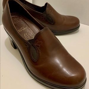 Dansko Beth heeled business casual shoe — size 41 — US 9-9.5